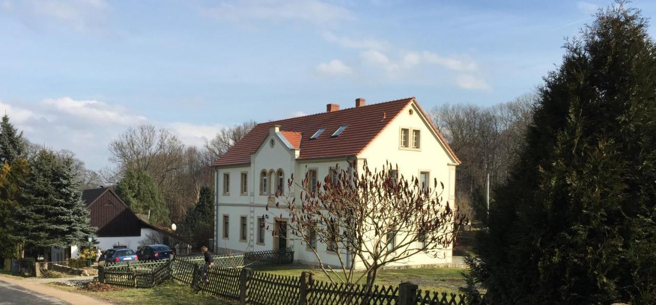 Stara Szkola Debowy Gaj The Old School Debowy Gaj Bed & Breakfast Lwowek Slaski Exterior photo
