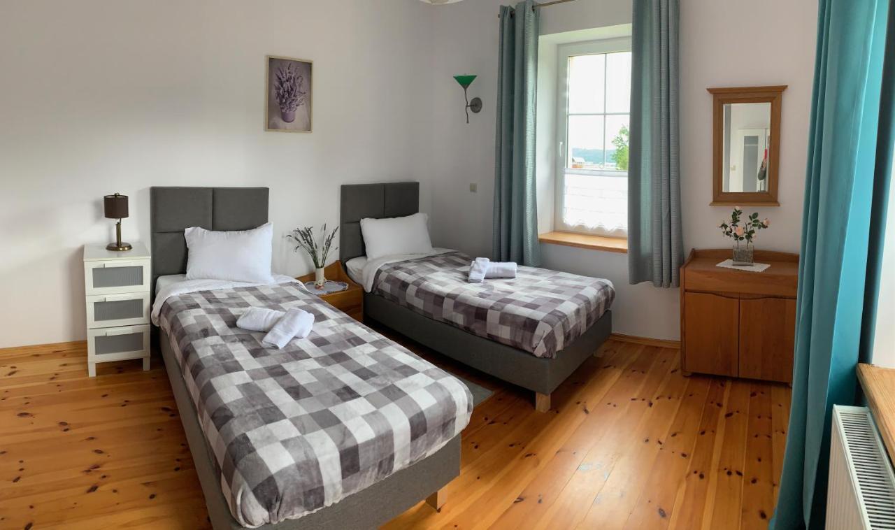 Stara Szkola Debowy Gaj The Old School Debowy Gaj Bed & Breakfast Lwowek Slaski Exterior photo